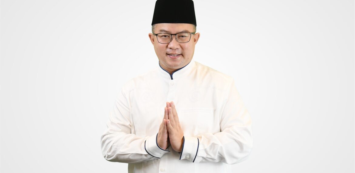 rektor-ipb-menggunakan-kopiah