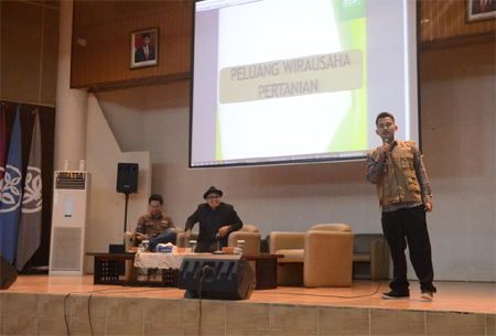 alumni-bekali-calon-wisudawan-ipb-university-ilmu-berwirausaha-news