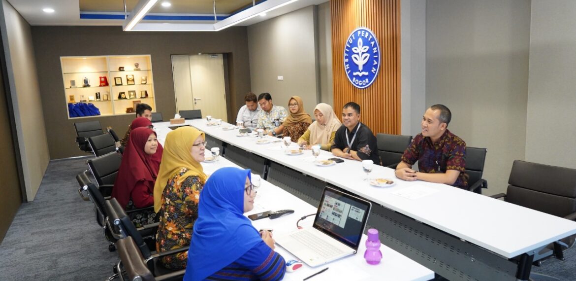 badan-standardisasi-nasional-bsn-benchmarking-kehumasan-dan-sosial-media-ke-ipb-university-news