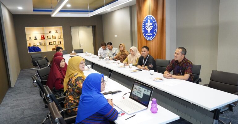badan-standardisasi-nasional-bsn-benchmarking-kehumasan-dan-sosial-media-ke-ipb-university-news