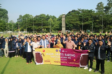 bangun-soliditas-keluarga-besar-ipb-himpunan-alumni-ipb-gandeng-bem-ipb-fasilitasi-mahasiswa-mudik-gratis-news