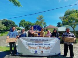 bp-biswaf-ipb-university-salurkan-donasi-makanan-ringan-senilai-40-juta-rupiah-dari-ikapada-untuk-masyarakat-lingkar-kampus-news