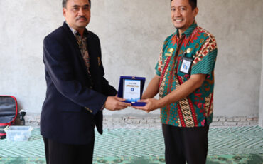 departemen-fisika-ipb-university-memberikan-coaching-clinic-robotics-dan-iot-pada-physics-goes-to-school-di-sulawesi-selatan-news1