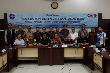 diskusi-care-ipb-ungkap-penyebab-danau-toba-tercemar-news