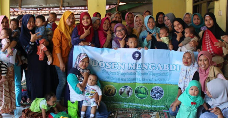 dosen-mengabdi-dari-ipb-university-edukasi-keluarga-di-desa-cibatok-untuk-pencengahan-stunting-news