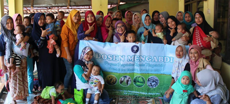 dosen-mengabdi-dari-ipb-university-edukasi-keluarga-di-desa-cibatok-untuk-pencengahan-stunting-news