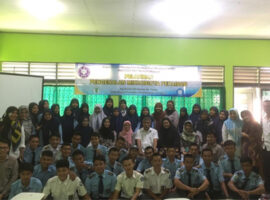 dosen-mengabdi-ipb-university-kenalkan-mikrobiota-perairan-pada-siswa-smk-news