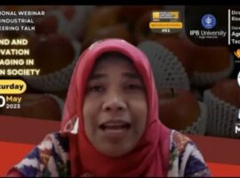 dr-endang-warsiki-bahas-tren-dan-inovasi-kemasan-pintar-dan-modern-di-international-webinar-agroindustrial-engineering-talk-news