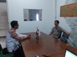 dr-ujang-suwarna-berikan-kunci-penting-menjadi-pemimpin-masa-kini-yang-sukses-news