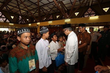 edukasi-menangkal-kejahatan-seksual-di-momen-santunan-ipb-untuk-1400-yatim-dhuafa-news