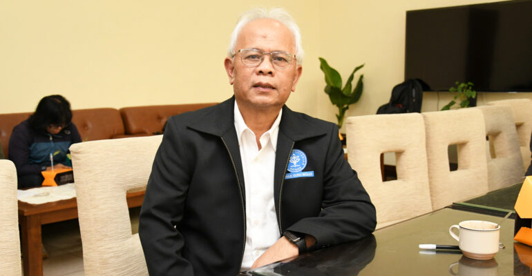 guru-besar-ipb-university-tingkatkan-produksi-kelapa-sawit-dengan-precipalm-news