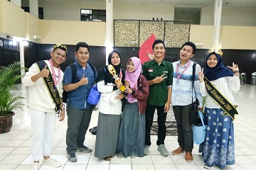 hebat-dua-tim-ipb-juara-di-debat-wondetion-2018-news