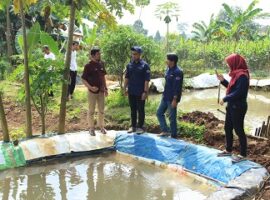 himakua-ipb-tebar-tiga-ribu-benih-ikan-di-desa-binaan-news