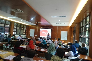 ipb-berikan-pelatihan-untuk-tendik-ipb-dalam-mengelola-limbah-b3-news