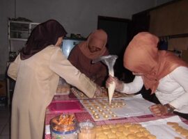 ipb-buat-biskuit-berbasis-blondo-ikan-gabus-dan-beras-merah-untuk-perbaiki-gizi-anak-news