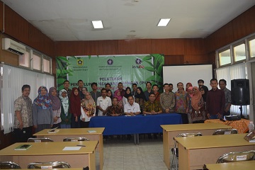ipb-gelar-penyuluhan-keamanan-pangan-pkp-bagi-umkm-binaannya-news