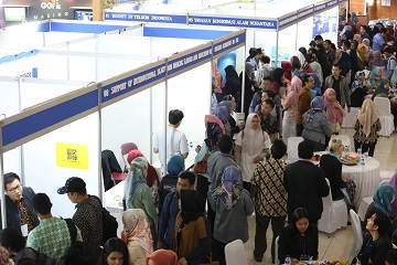 ipb-jobfair-2018-percepat-mahasiswa-mengenal-dunia-kerja-news