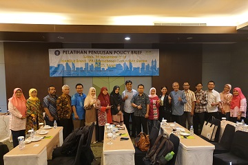 ipb-latih-akademisinya-menulis-policy-brief-news