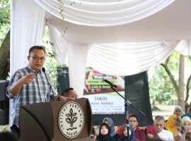 ipb-resmikan-cafe-resto-taman-koleksi-news