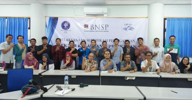 ipb-university-berikan-sertifikasi-kepada-nelayan-profesional-news