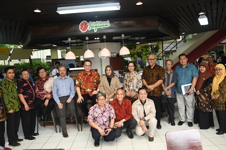 ipb-university-resmikan-cafe-botani-laguna-hadiah-untuk-mahasiswa-pascasarjana-news