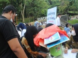 kolaborasi-bem-fema-dan-ukm-igaf-ipb-university-tukar-sampah-jadi-takjil-news