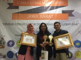 kritis-terhadap-isu-pemilukada-mahasiswa-ipb-juara-1-debat-mahasiswa-politik-news