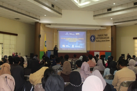 kuliah-pembekalan-kkn-t-inovasi-mahasiswa-fakultas-peternakan-ipb-university-cicipi-lezatnya-susu-pasteurisasi-dan-evaporasi-news