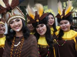 lewat-harmoni-indonesiaku-mahasiswa-ipb-ajak-masyarakat-mengenal-budaya-indonesia-news