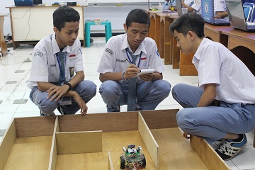 mahasiswa-fisika-ipb-kenalkan-ilmu-fisika-pada-siswa-siswi-sma-news