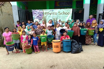 mahasiswa-ipb-buat-program-sekolah-lingkungan-news