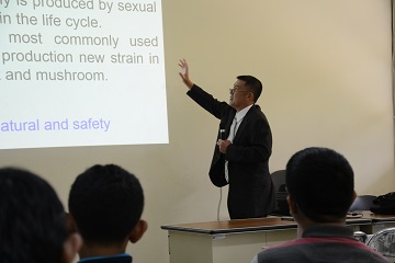 mahasiswa-ipb-ikuti-kuliah-umum-mikologi-dari-guru-besar-jepang-news