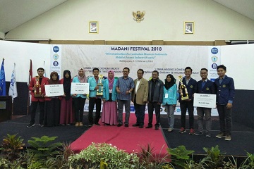 mahasiswa-ipb-jawara-lomba-debat-ekonomi-tingkat-perguruan-tinggi-news