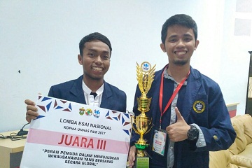 mahasiswa-ipb-kembangkan-desain-sociopreneur-banco-bantal-leher-aromaterapi-berbahan-serabut-kelapa-news