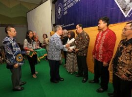 malam-penganugerahan-penghargaan-kepada-donatur-beasiswa-ipb-news