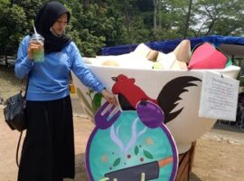 mangkok-ayam-raksasa-ramaikan-festival-jajanan-ipb-news