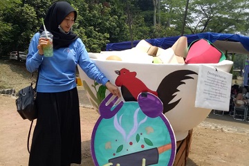 mangkok-ayam-raksasa-ramaikan-festival-jajanan-ipb-news
