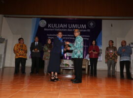 menteri-susi-sampaikan-kuliah-umum-di-ipb-news