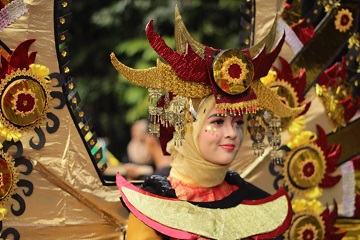 menyaksikan-kecantikan-budaya-nusantara-lewat-karnaval-gebyar-nusantara-2018-news