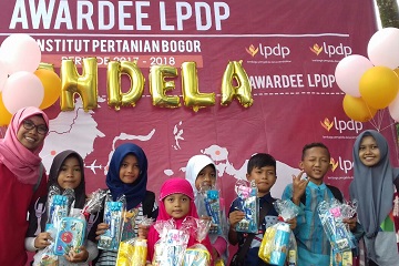 peringati-sumpah-pemuda-awardee-lpdp-ipb-ajak-anak-yatim-berkuda-dan-panahan-news