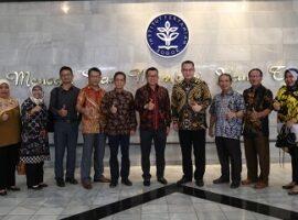 perum-perikanan-indonesia-perindo-gandeng-ipb-kembangkan-pabrik-pakan-ikan-news
