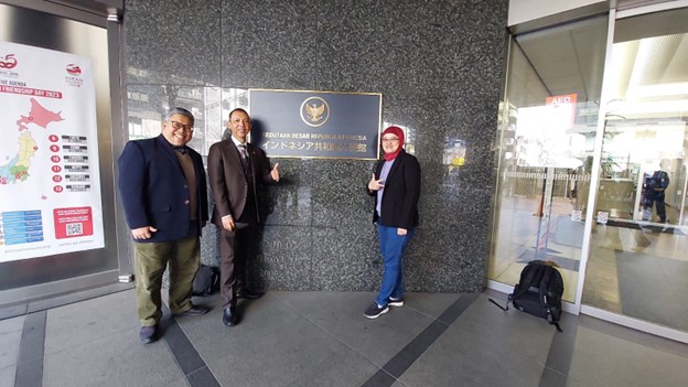 pimpinan-sekolah-bisnis-ipb-university-kunjungi-kbri-jepang-news