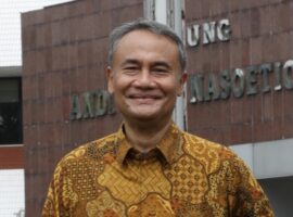 prof-harianto-kenalkan-dampak-perubahan-sistem-agribisnis-terhadap-peningkatan-kesenjangan-ekonomi-rumah-tangga-pertanian-dengan-non-pertanian-news