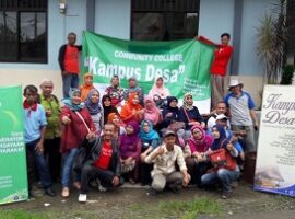 ratusan-aktivis-posdaya-kuliah-di-kampus-desa-news