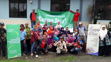 ratusan-aktivis-posdaya-kuliah-di-kampus-desa-news