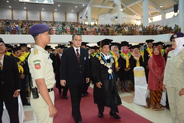 rektor-ipb-beri-tips-hadapi-era-4-0-di-universitas-negeri-semarang-news