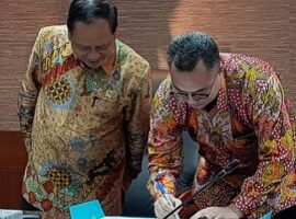 rektor-ipb-dan-menristekdikti-teken-kontrak-kinerja-ptn-bh-2018-news
