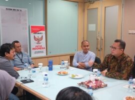 rektor-ipb-dan-tim-biro-komunikasi-lakukan-media-visit-ke-republika-news