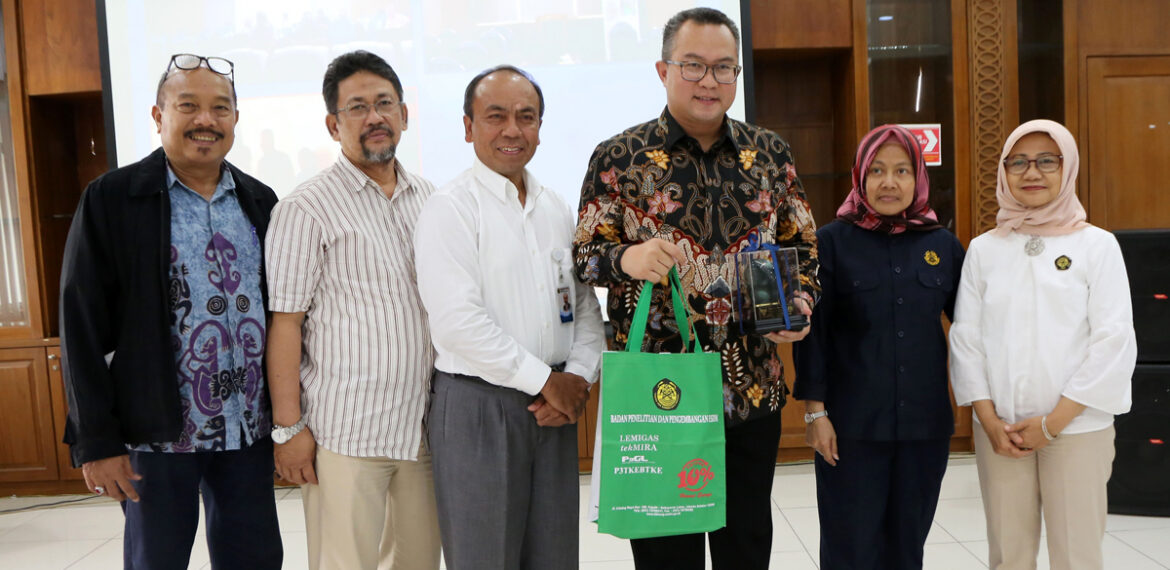 rektor-ipb-university-berikan-kuliah-umum-di-balitbang-esdm-news