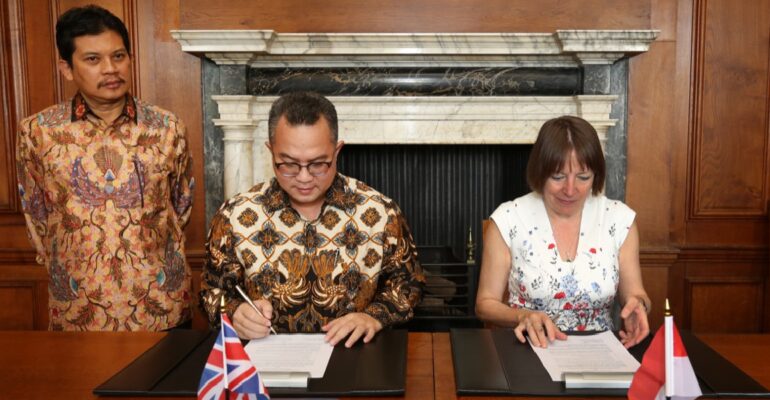 rektor-ipb-university-tandatangani-kerjasama-dengan-university-of-nottingham-news